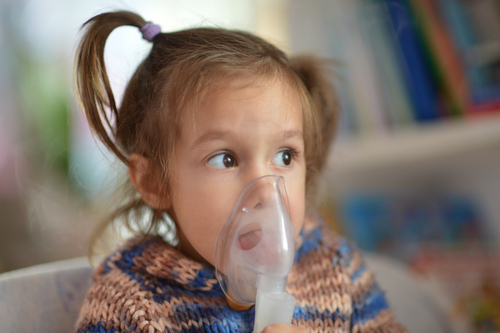 Det är svårt att diagnostisera astma hos små barn, så nydebuterad astma kan misstolkas som en luftvägsinfektion. Foto: Shutterstock